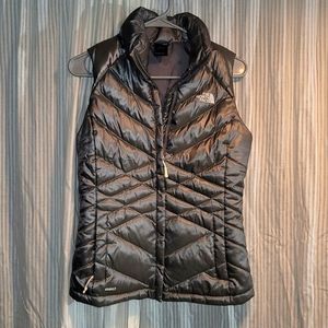 Womens NORTH FACE down vest XS